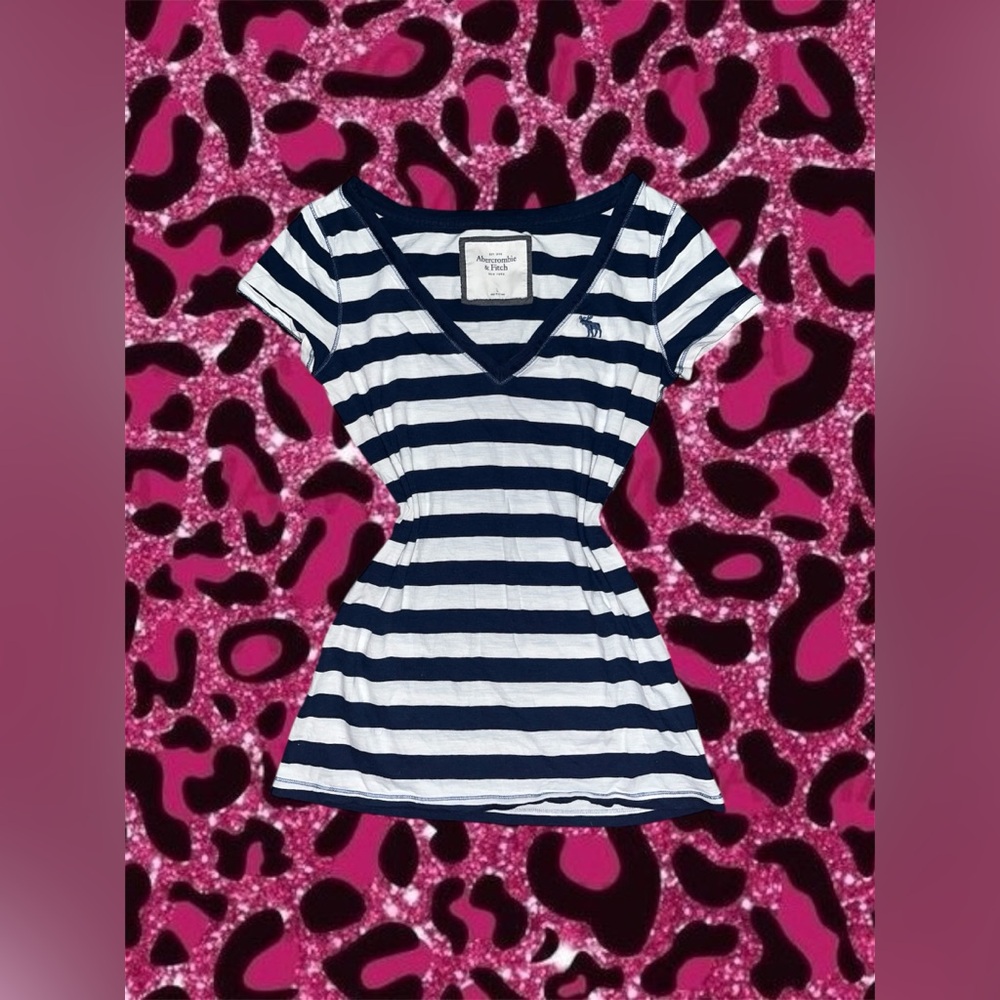 2010s Abercrombie & Fitch navy and white striped fitted top